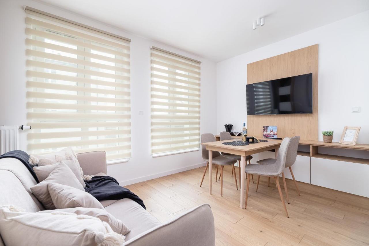 City Studio With Ac Czarnowiejska By Renters Krakow Luaran gambar