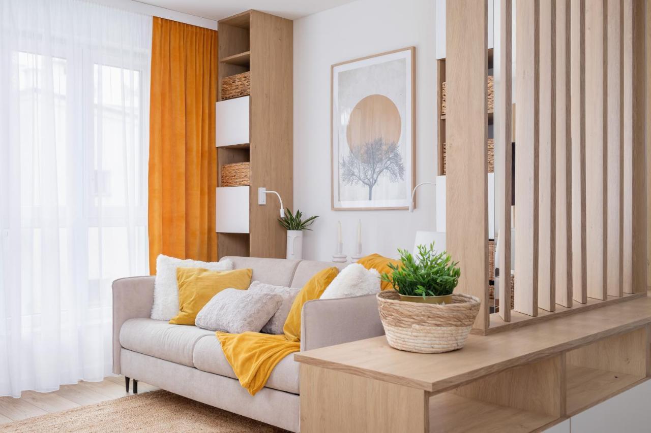 City Studio With Ac Czarnowiejska By Renters Krakow Luaran gambar