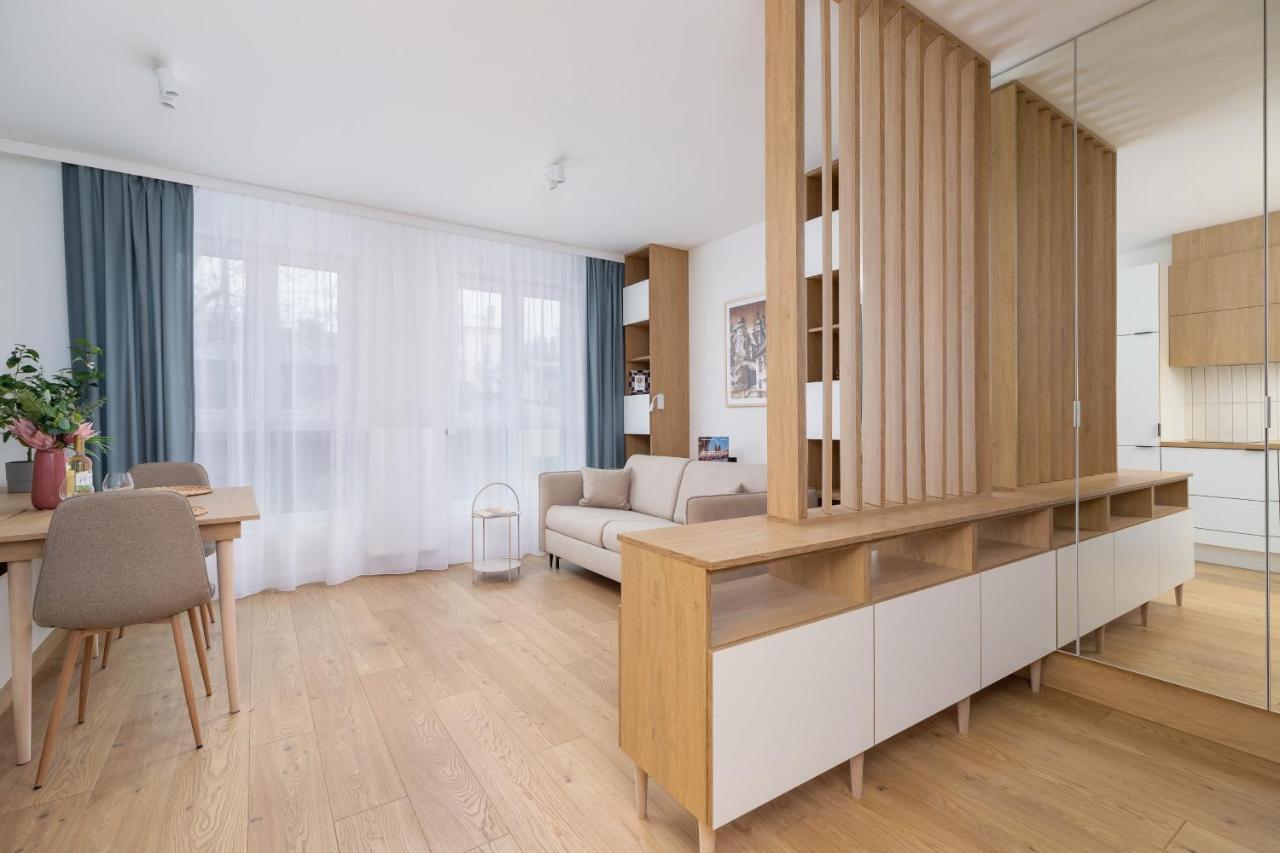 City Studio With Ac Czarnowiejska By Renters Krakow Luaran gambar