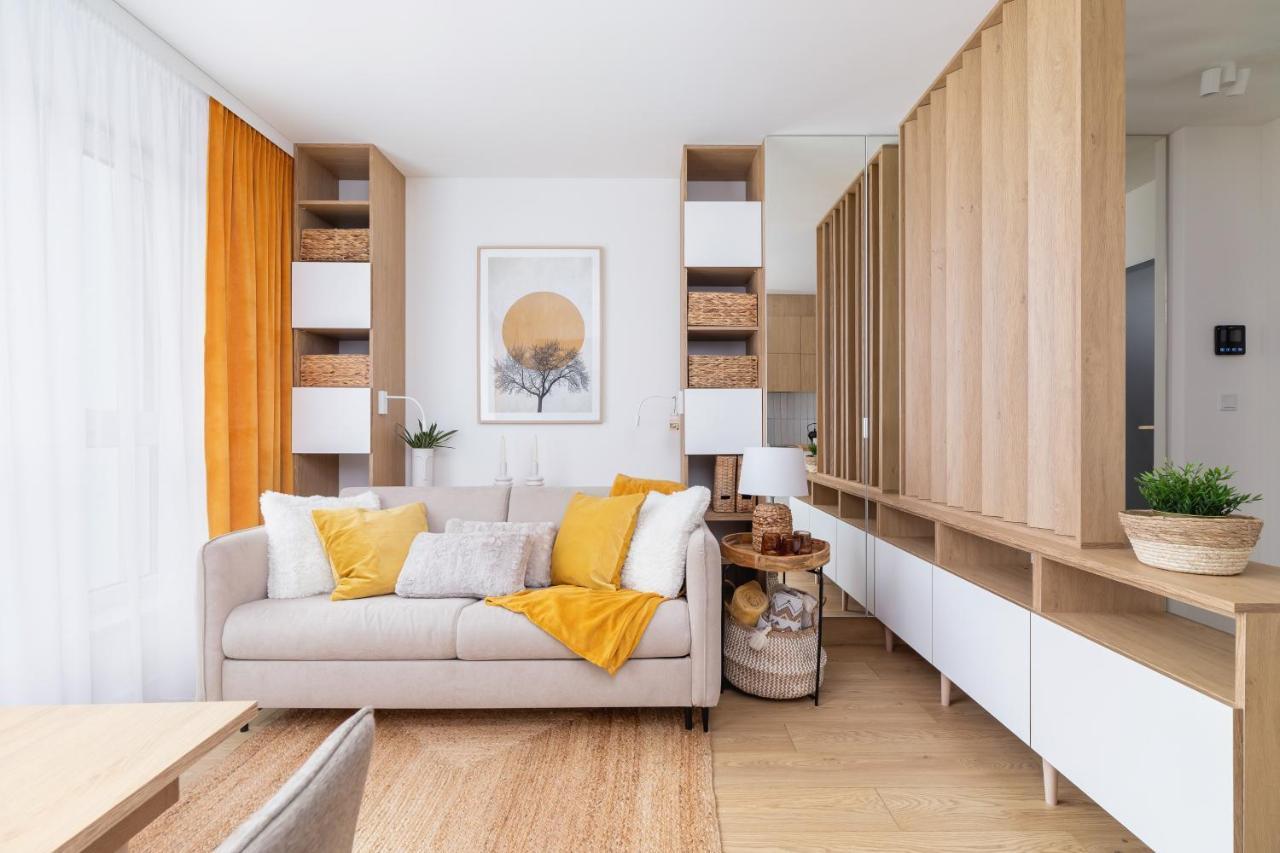 City Studio With Ac Czarnowiejska By Renters Krakow Luaran gambar