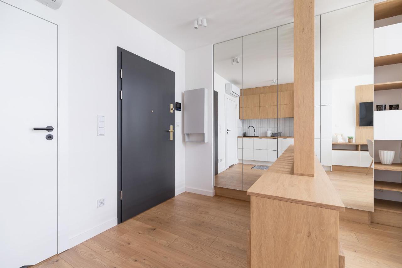 City Studio With Ac Czarnowiejska By Renters Krakow Luaran gambar
